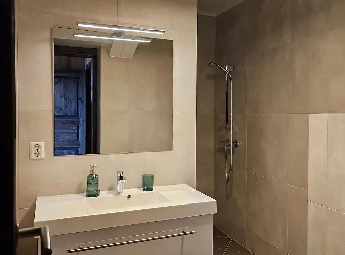 Aparthotel Fab 8 Sardinfabrikken - Island