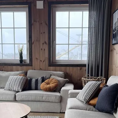 Fab 8 Sardinfabrikken - Island Fedje