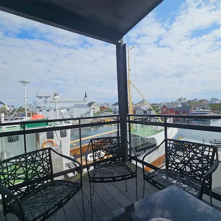 Fab 8 Sardinfabrikken - Island